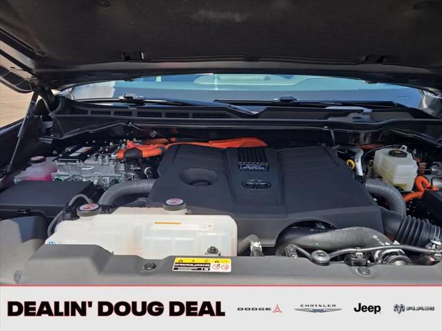 2025 Toyota Tundra Platinum Hybrid CrewMax 5.5' Bed