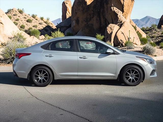 2022 Hyundai Accent SE