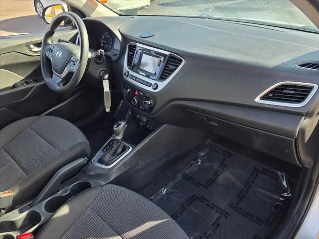 2022 Hyundai Accent SE