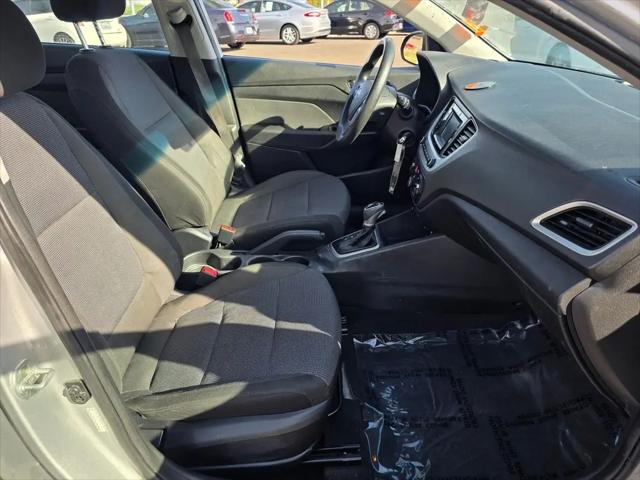 2022 Hyundai Accent SE