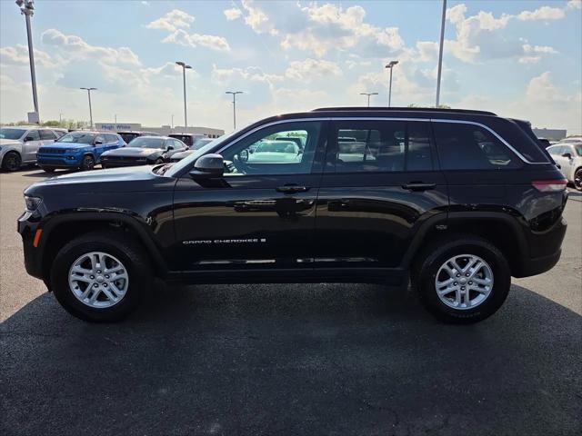 2025 Jeep Grand Cherokee Laredo 4x2