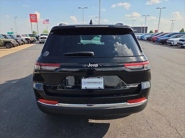 2025 Jeep Grand Cherokee Laredo 4x2