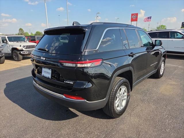 2025 Jeep Grand Cherokee Laredo 4x2