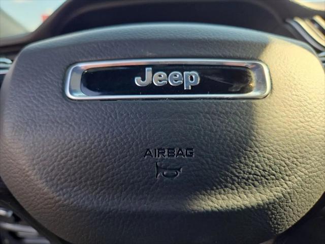 2025 Jeep Grand Cherokee Laredo 4x2