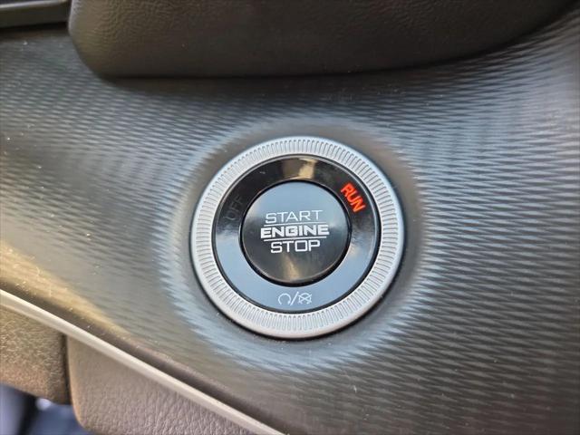 2025 Jeep Grand Cherokee Laredo 4x2