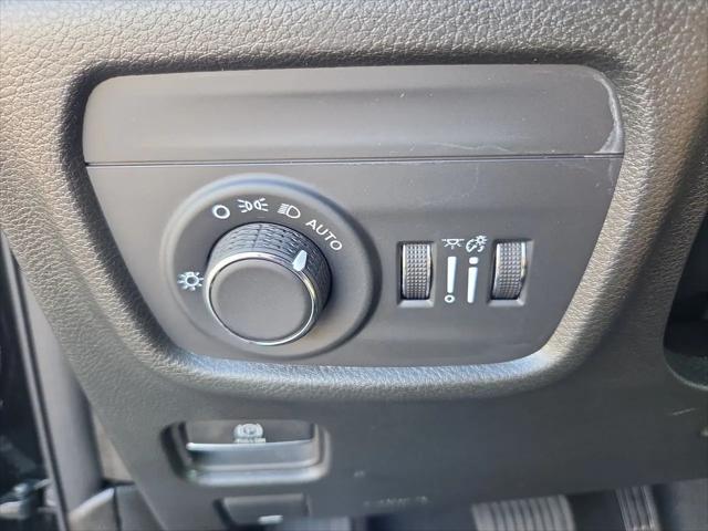 2025 Jeep Grand Cherokee Laredo 4x2