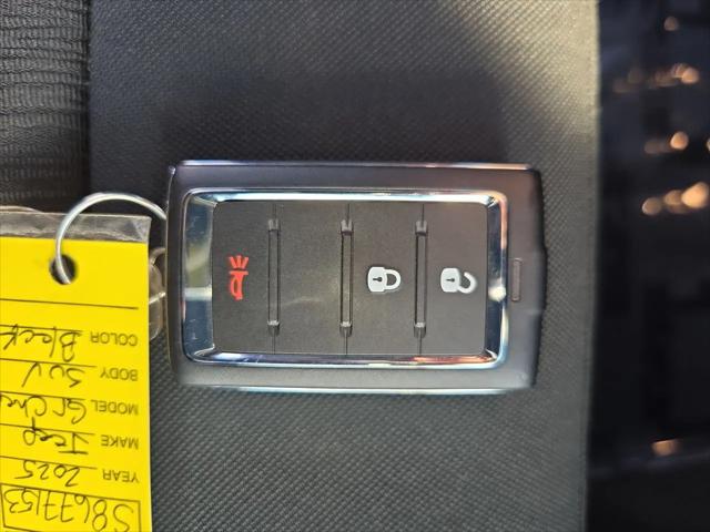 2025 Jeep Grand Cherokee Laredo 4x2