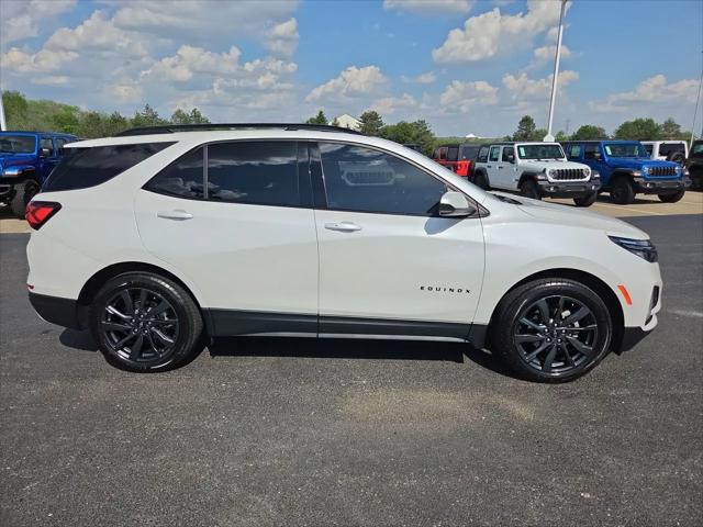 2022 Chevrolet Equinox FWD RS