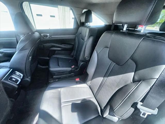 2025 Kia Sorento EX