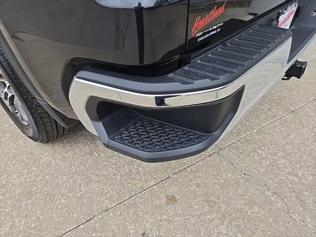 2025 GMC Sierra 1500 4WD Crew Cab Short Box SLT