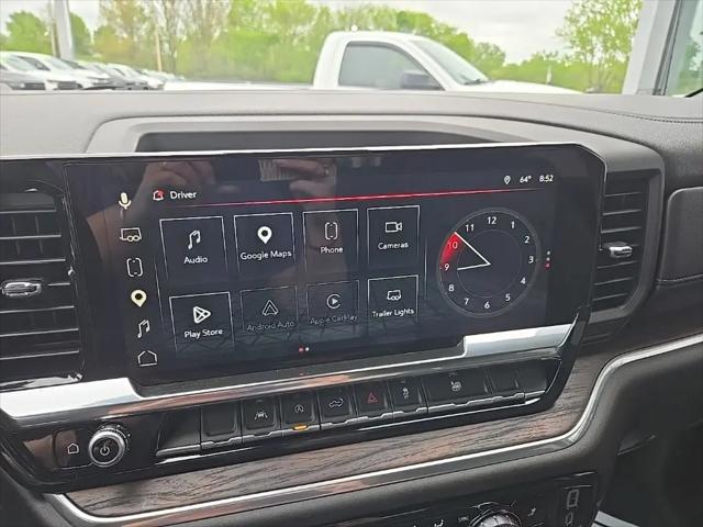 2025 GMC Sierra 1500 4WD Crew Cab Short Box SLT
