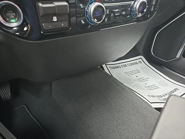 2025 GMC Sierra 1500 4WD Crew Cab Short Box SLT