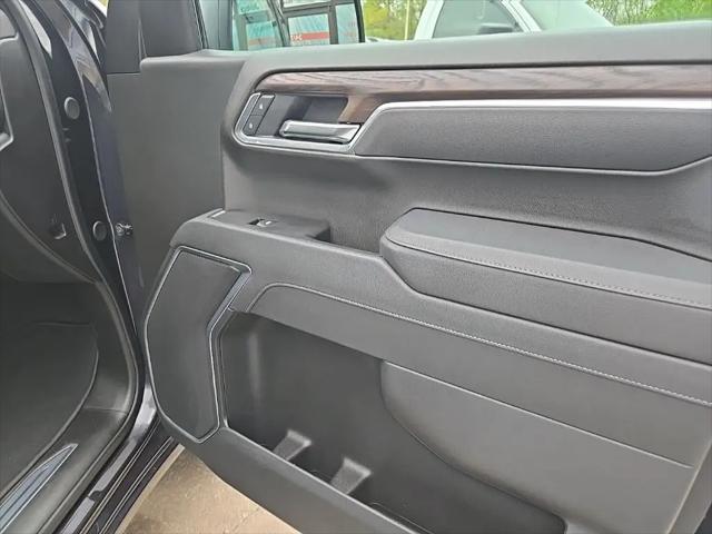 2025 GMC Sierra 1500 4WD Crew Cab Short Box SLT