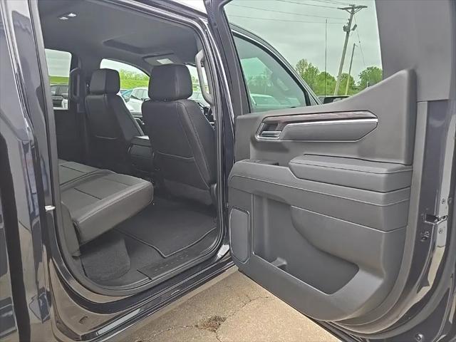 2025 GMC Sierra 1500 4WD Crew Cab Short Box SLT