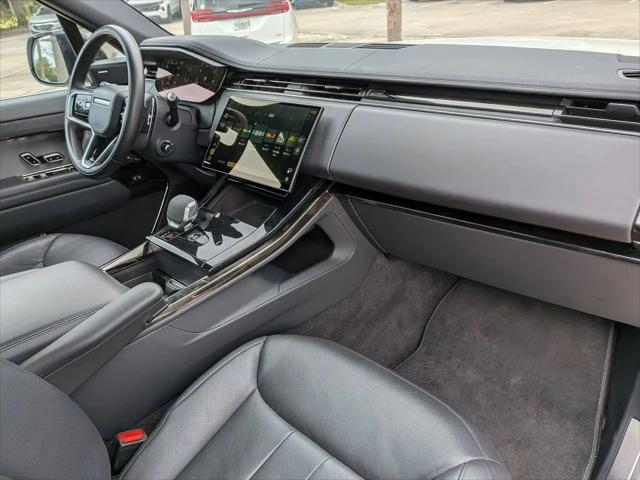 2025 Land Rover Range Rover Sport P360 SE