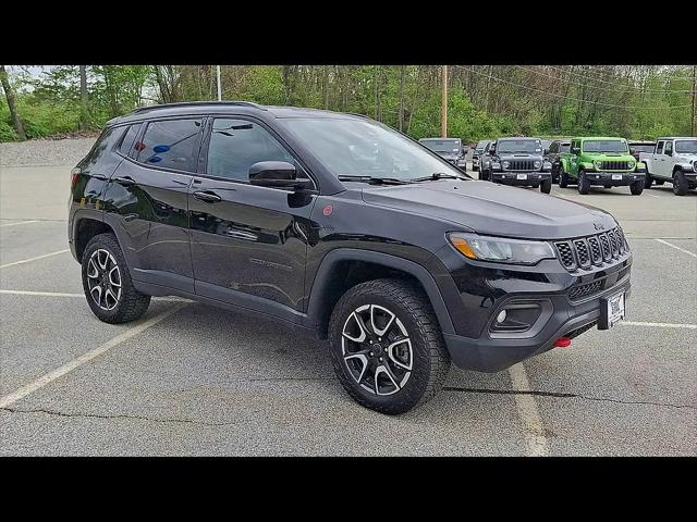 2025 Jeep Compass Trailhawk 4x4