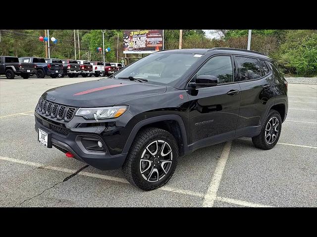 2025 Jeep Compass Trailhawk 4x4