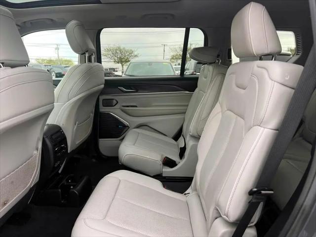 2022 Jeep Grand Cherokee L Overland 4x4