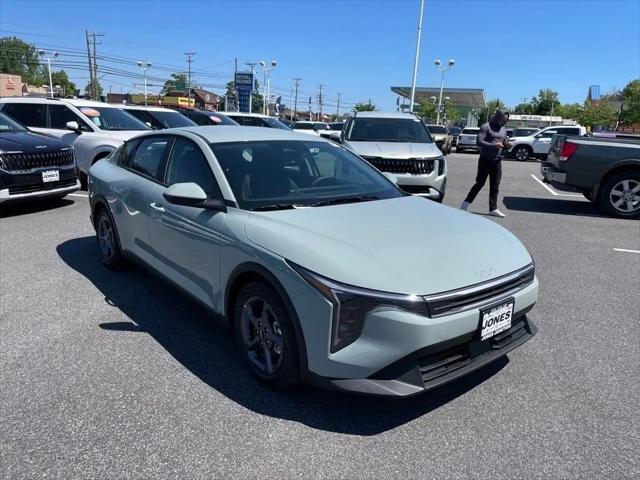 2026 Kia K4 LXS