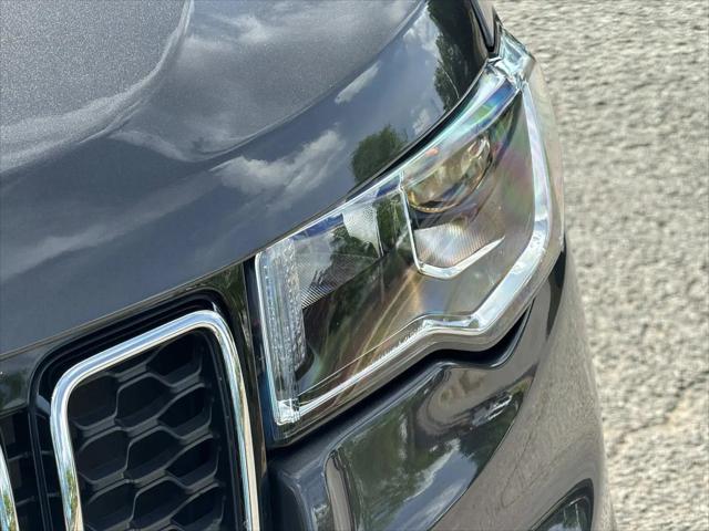 2020 Jeep Grand Cherokee Laredo E 4x2