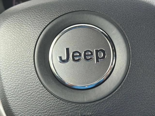 2020 Jeep Grand Cherokee Laredo E 4x2