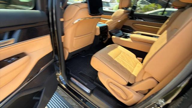 2025 Jeep Grand Wagoneer Series III Obsidian 4x4