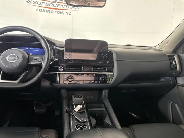 2023 Nissan Pathfinder Platinum 4WD