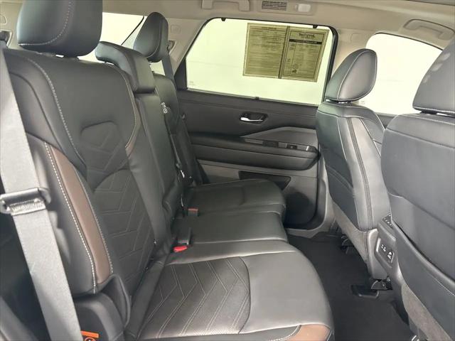 2023 Nissan Pathfinder Platinum 4WD