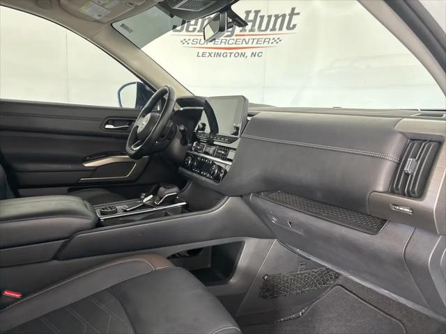 2023 Nissan Pathfinder Platinum 4WD