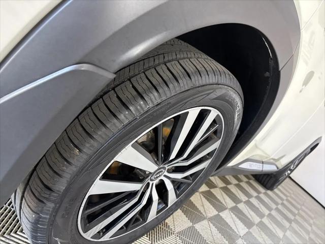 2023 Nissan Pathfinder Platinum 4WD