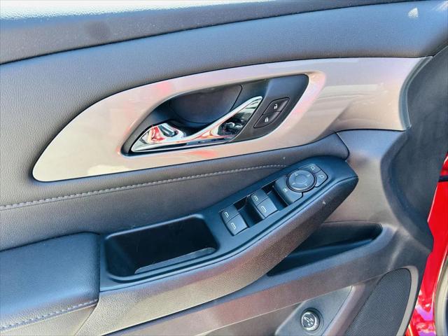 2023 Chevrolet Traverse FWD LT Cloth