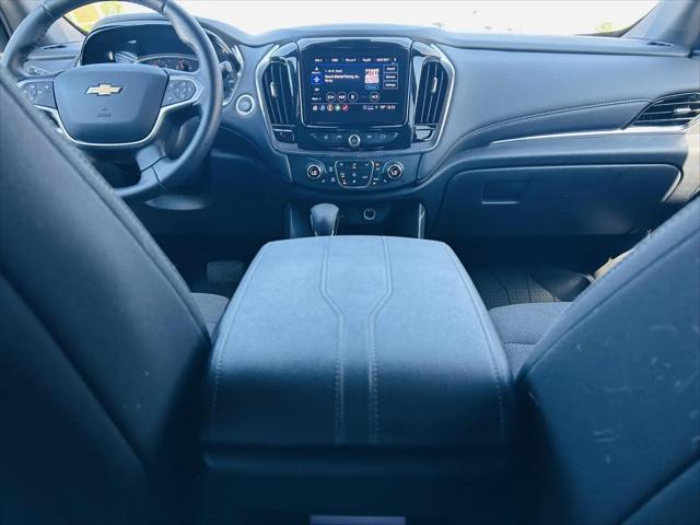 2023 Chevrolet Traverse FWD LT Cloth