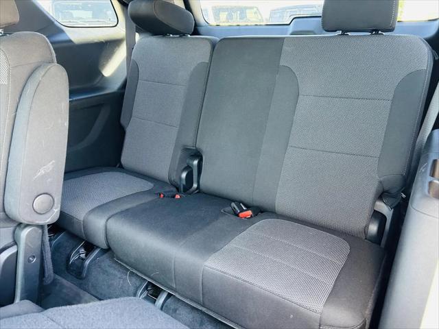2023 Chevrolet Traverse FWD LT Cloth