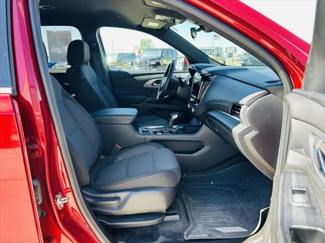2023 Chevrolet Traverse FWD LT Cloth
