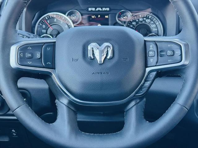 2025 Ram 1500 Big Horn Crew Cab 4x4 5'7" Box