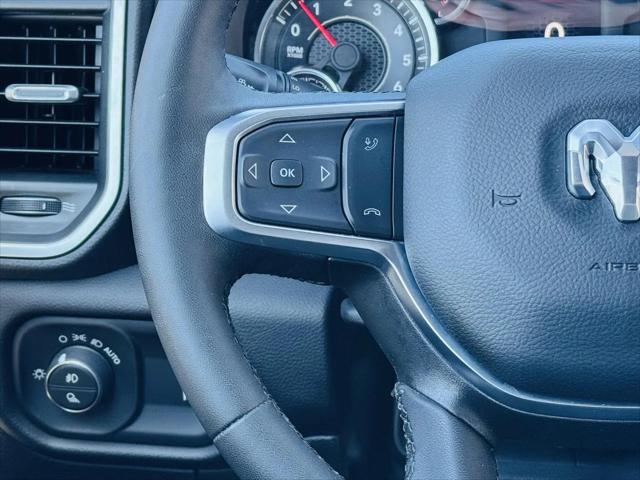 2025 Ram 1500 Big Horn Crew Cab 4x4 5'7" Box