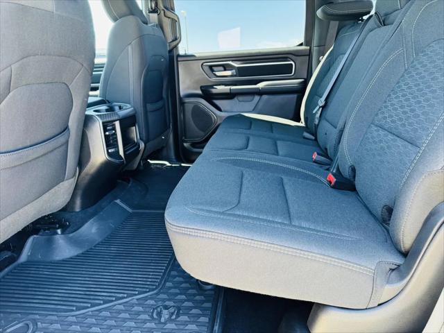 2025 Ram 1500 Big Horn Crew Cab 4x4 5'7" Box