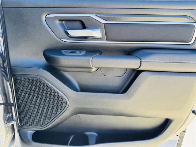2025 Ram 1500 Big Horn Crew Cab 4x4 5'7" Box