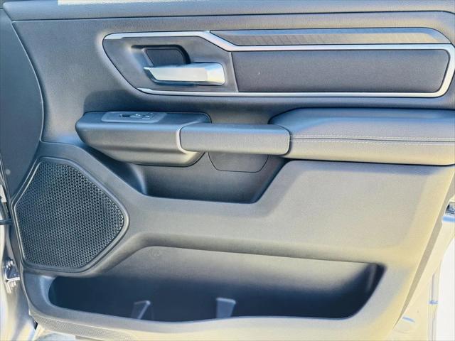 2025 Ram 1500 Big Horn Crew Cab 4x4 5'7" Box