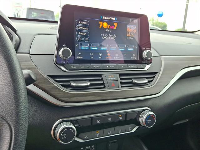 2025 Nissan Altima SV FWD