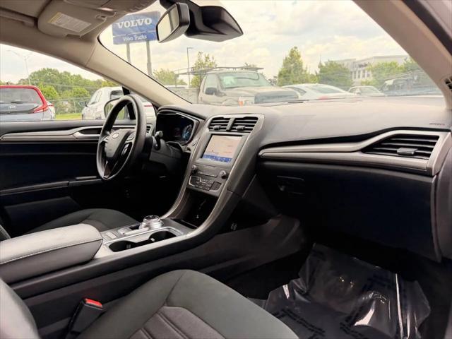 2020 Ford Fusion Hybrid SE