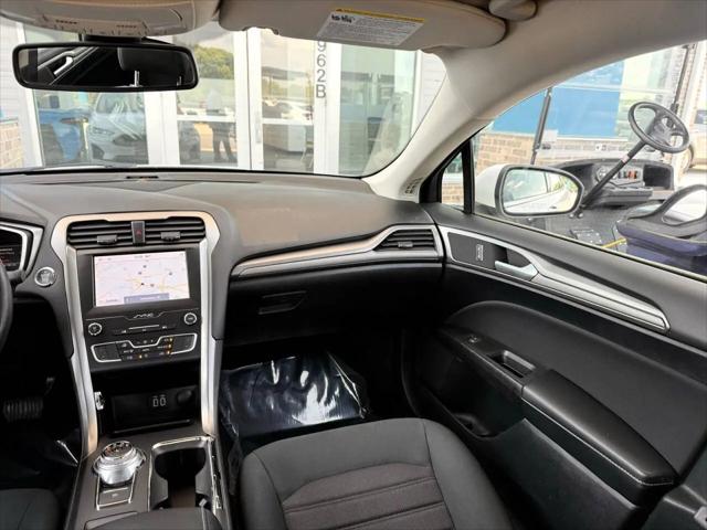 2020 Ford Fusion Hybrid SE