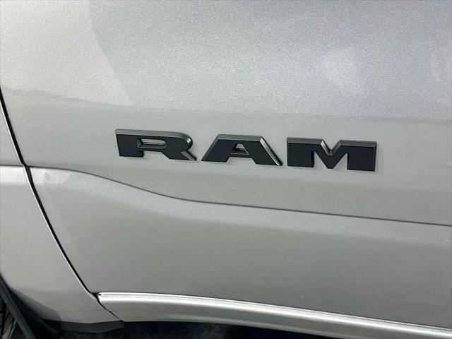 2024 Ram 1500 Big Horn Crew Cab 4x4 5'7" Box