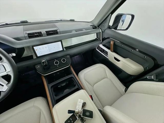 2024 Land Rover Defender 110 P400 S