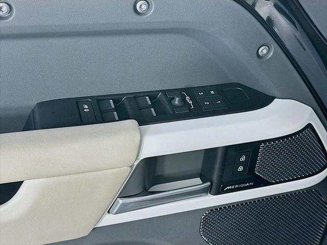 2024 Land Rover Defender 110 P400 S