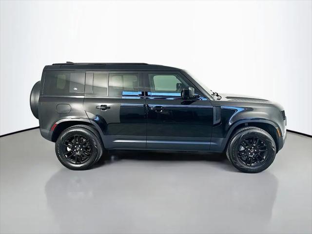 2024 Land Rover Defender 110 P400 S