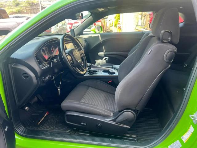 2017 Dodge Challenger SXT
