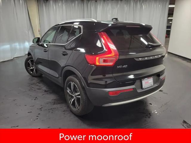 2023 Volvo XC40 B5 Plus Bright Theme