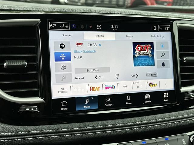 2027 Chrysler Pacifica Select