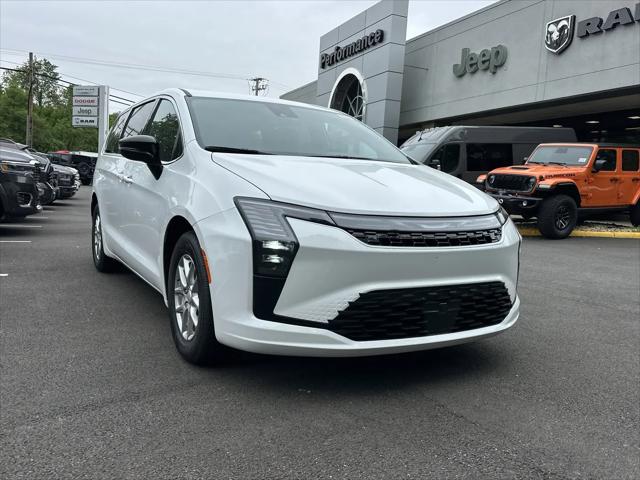 2027 Chrysler Pacifica Select